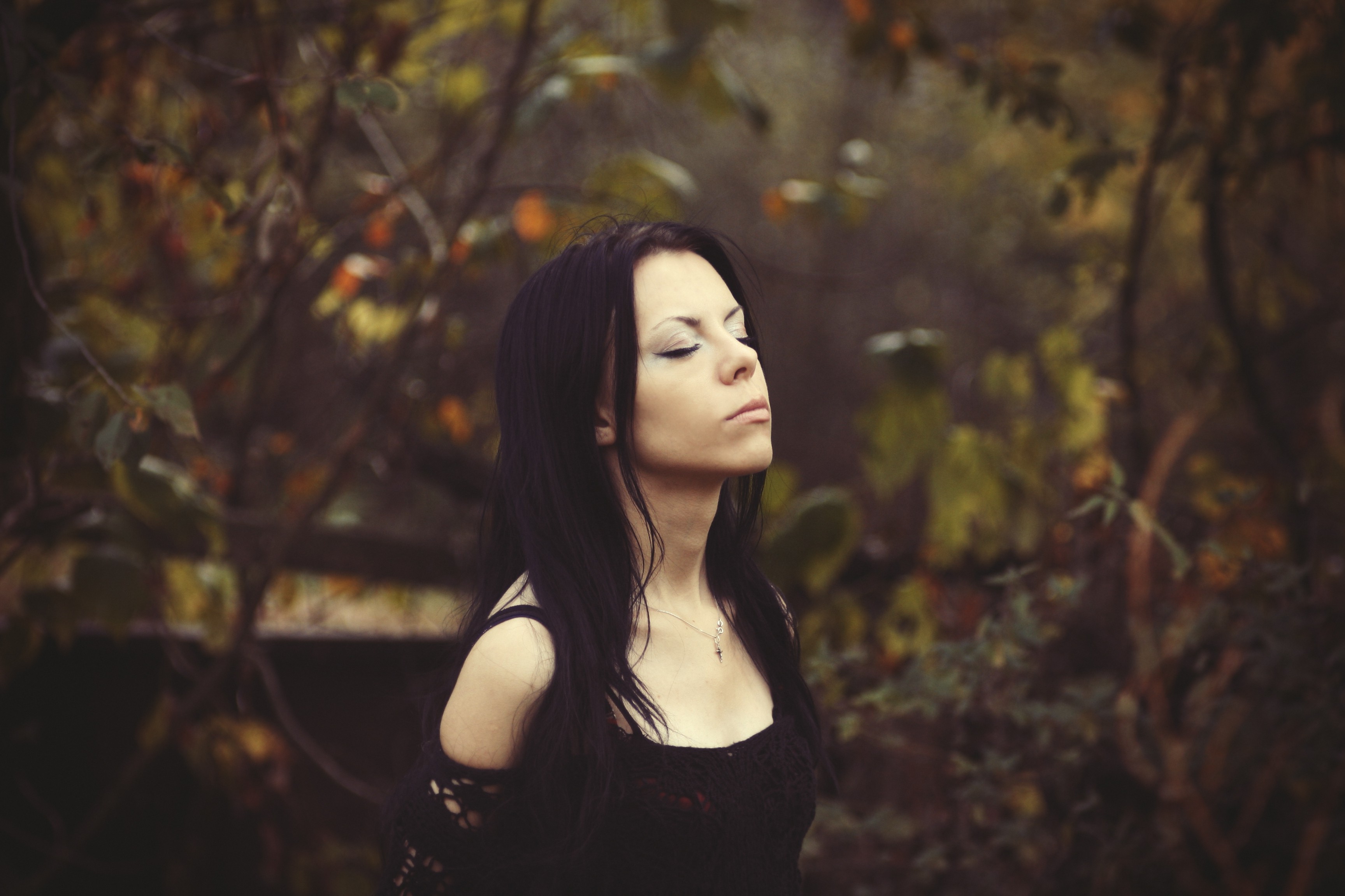 women, Eyes, Lips, Forest Wallpaper