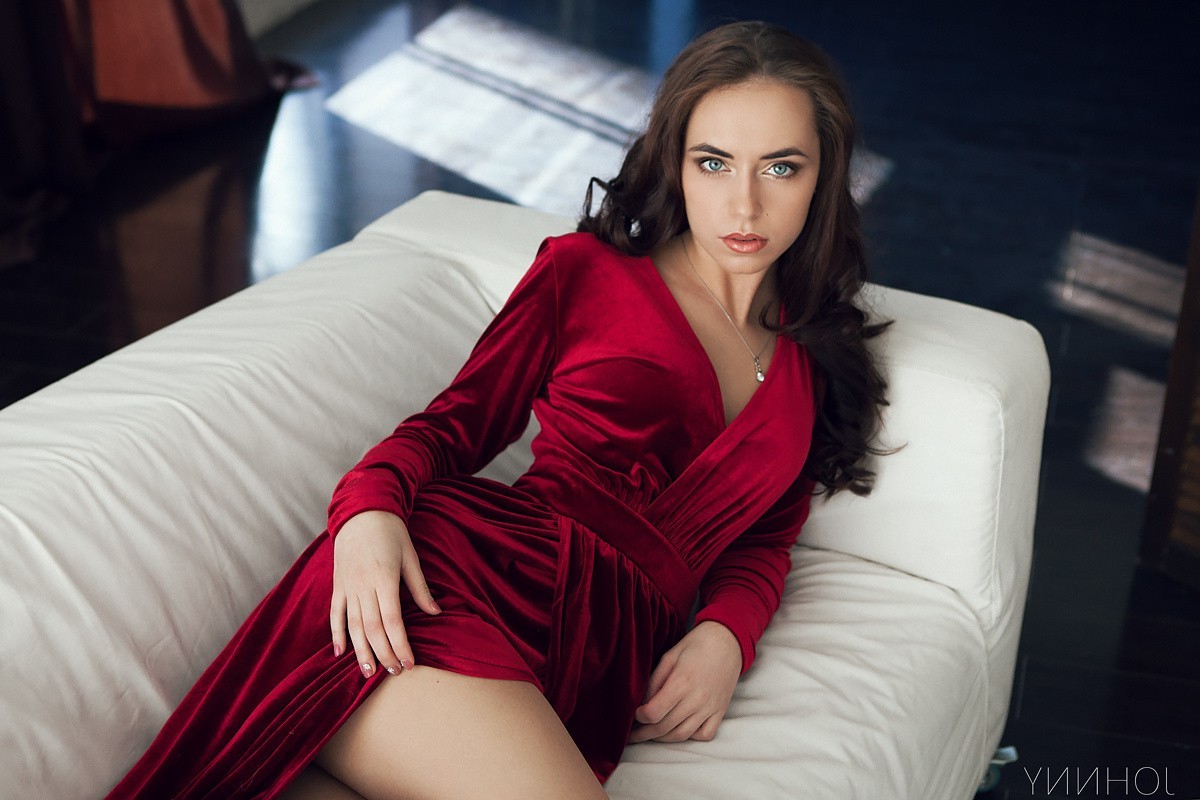 women, Looking At Viewer, Red Dress, Couch, Portrait Wallpaper