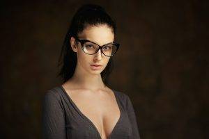 Alla Berger, Women With Glasses, Women, Model, Face, Cleavage, Looking At Viewer, Portrait, Simple Background