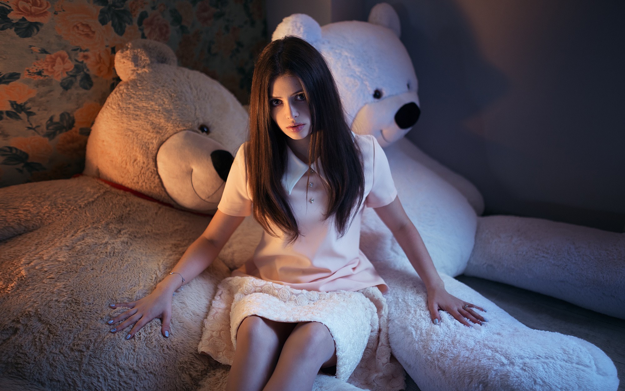 women, Model, Teddy Bears Wallpaper