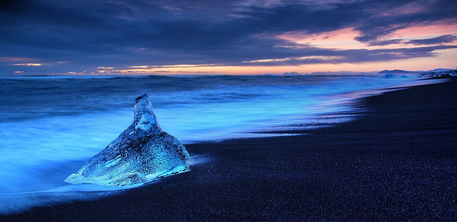 nature, Landscape, Photography, Beach, Ice, Lake, Black, Blue, Clouds, Cold, Iceland Wallpaper