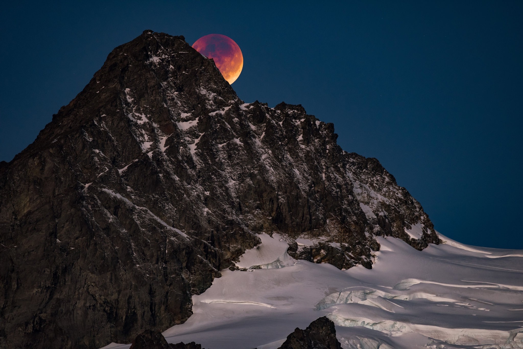 photography, Nature, Landscape, Snowy Peak, Moon, Mountains, Blue, Sky, National Park, Washington State Wallpaper