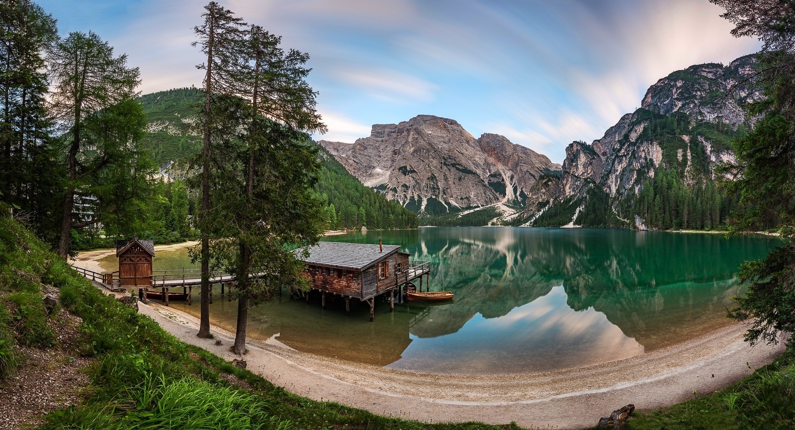 photography, Landscape, Nature, Panoramas, Lake, Reflections, Boathouses, Mountains, Summer, Forest, Beach, Trees, Alps, Italy, Morning, Sunlight Wallpaper
