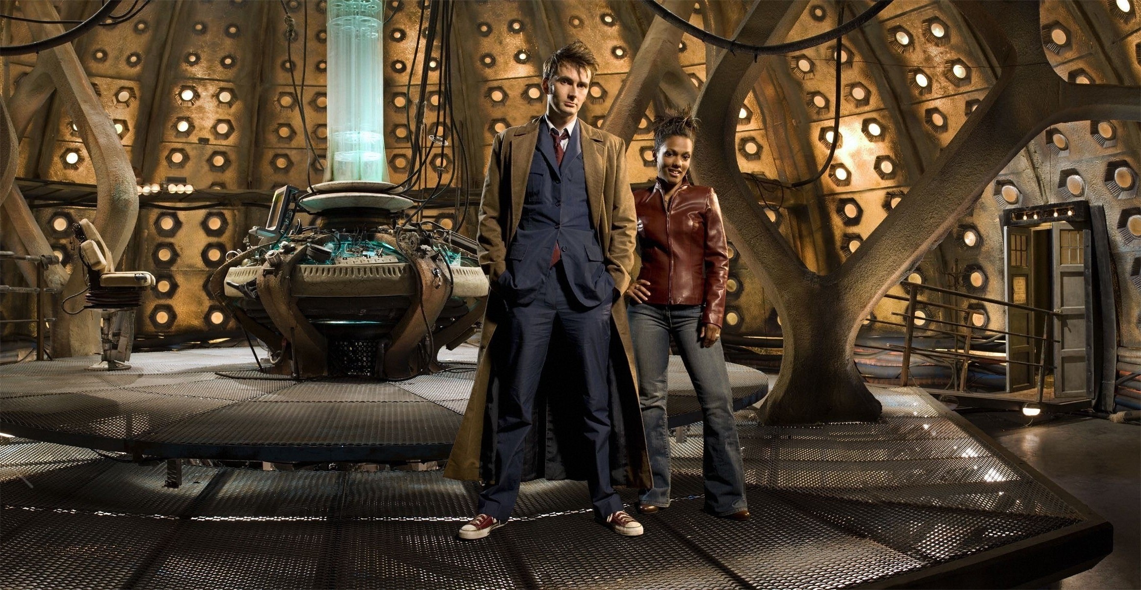 Doctor Who, The Doctor, TARDIS, David Tennant, Freema Agyeman, Tenth Doctor Wallpaper