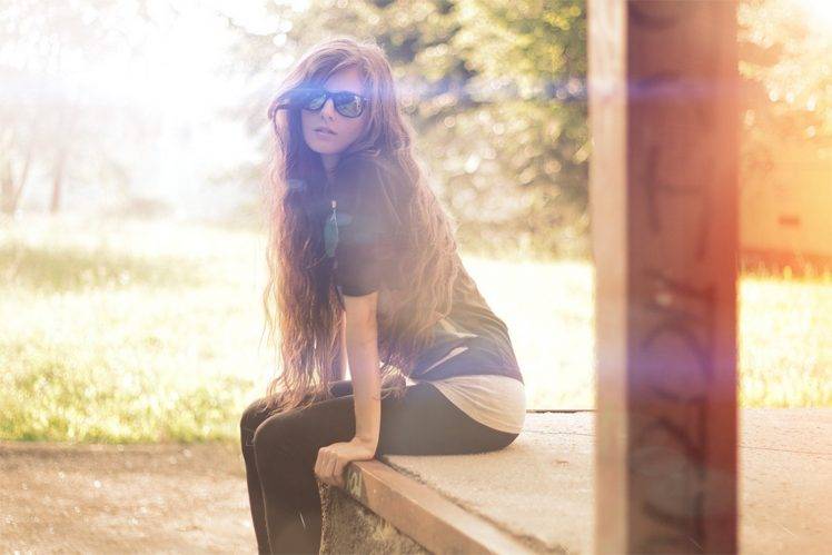 women, Brunette, Sunlight, Long Hair, Sitting, Sunglasses HD Wallpaper Desktop Background