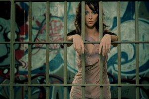 Jennifer Love Hewitt, Prisons, Graffiti