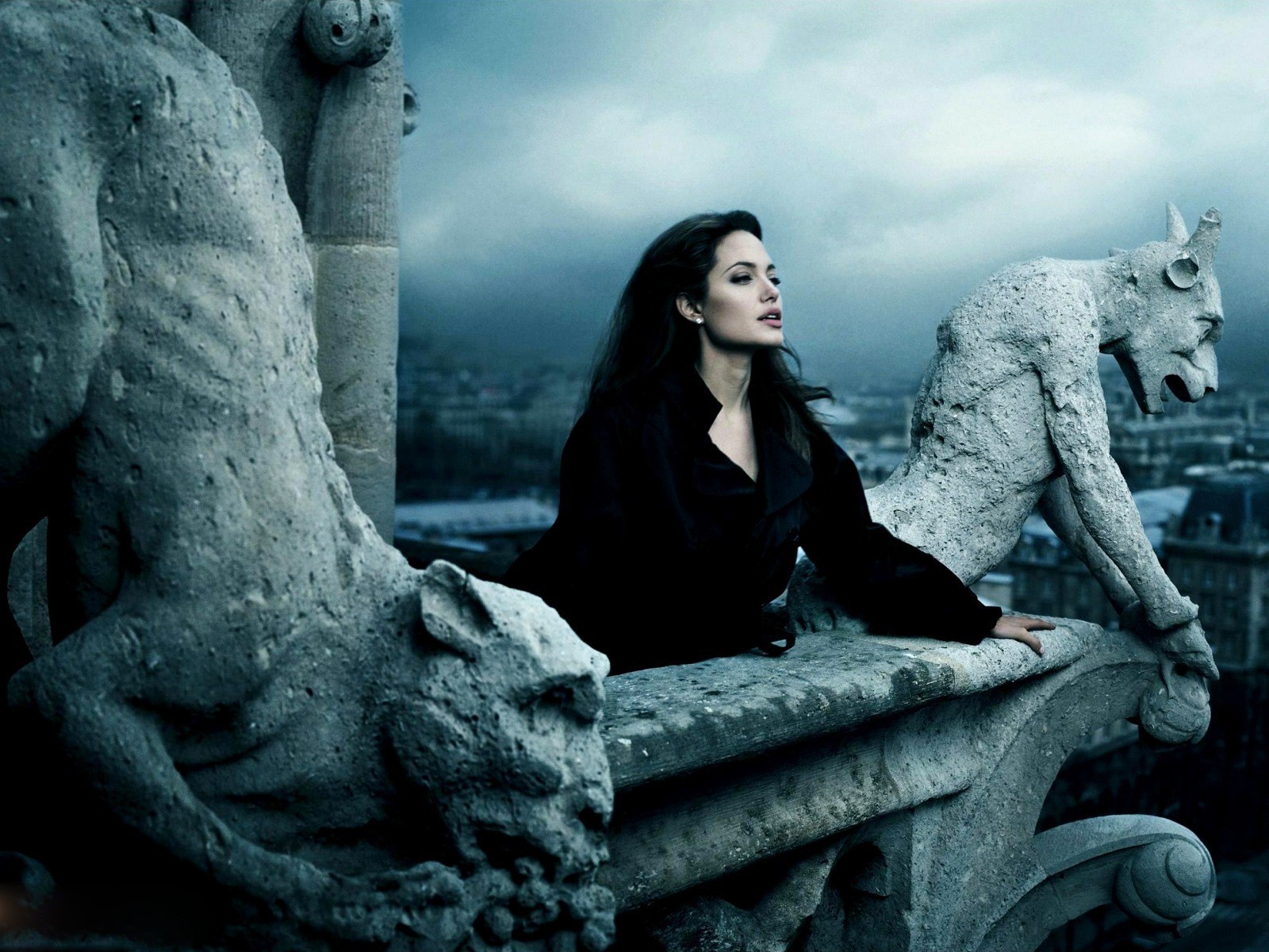 Angelina Jolie, Celebrity, Castle Wallpaper
