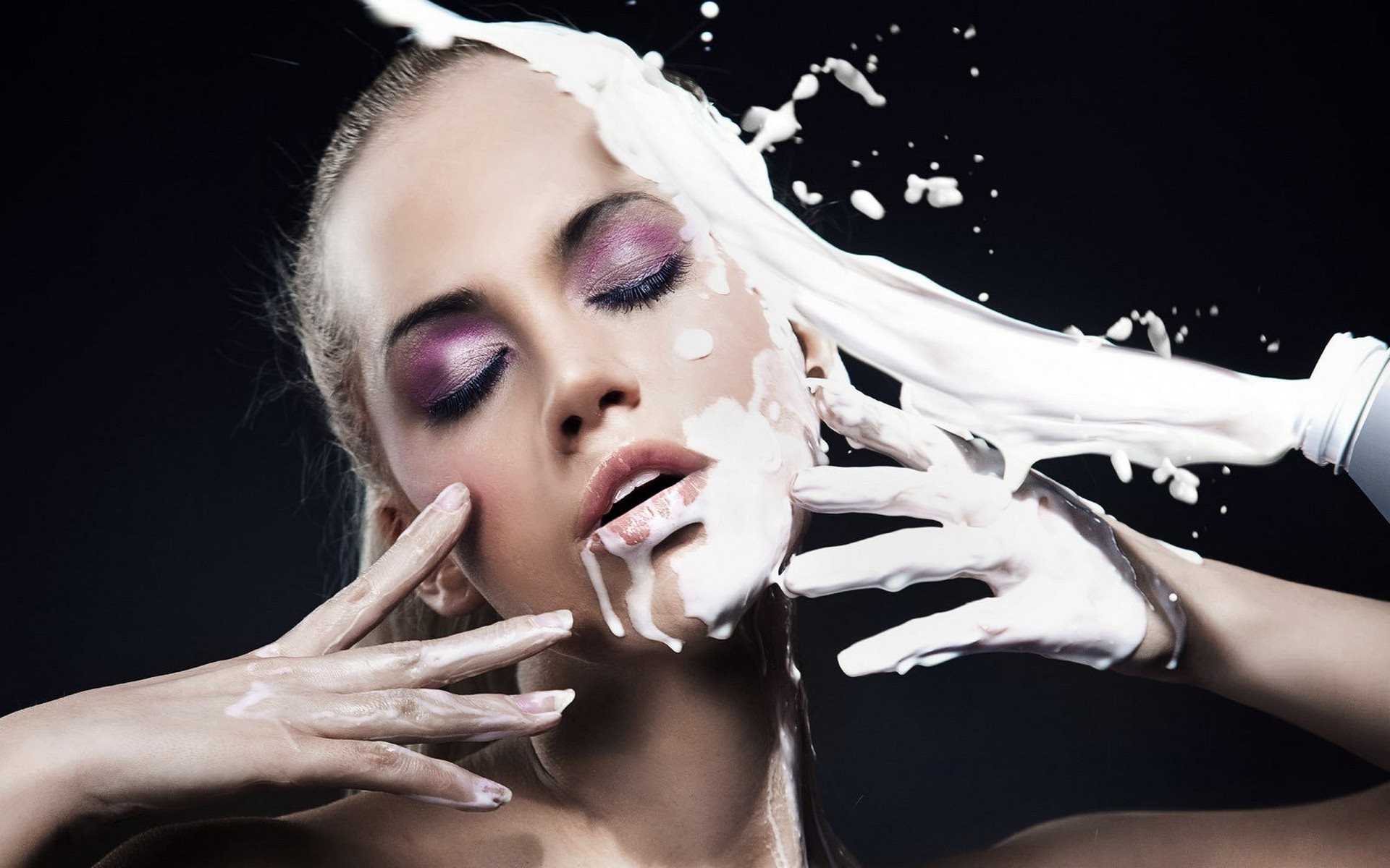 splashes, Liquid, Model, Women, Closed Eyes Wallpaper