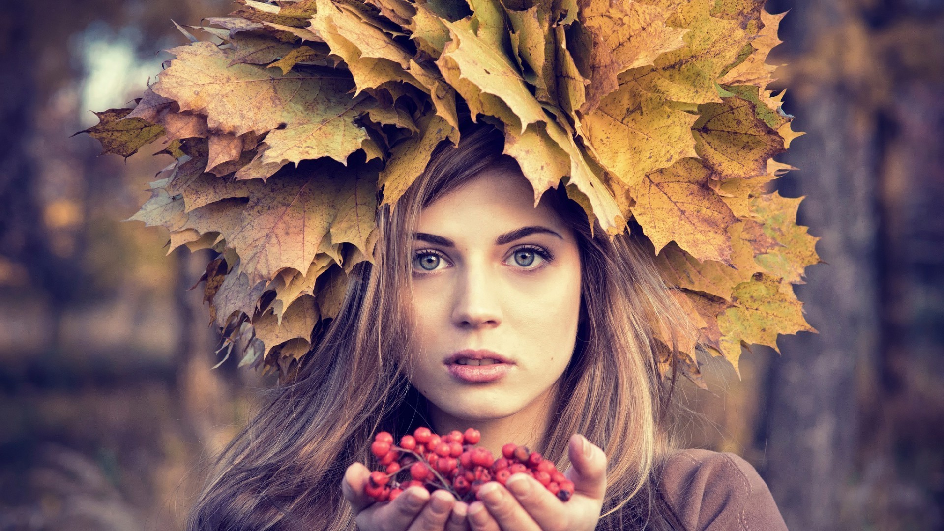 leaves, Fall, Portrait, Berries, Women, Women Outdoors Wallpaper