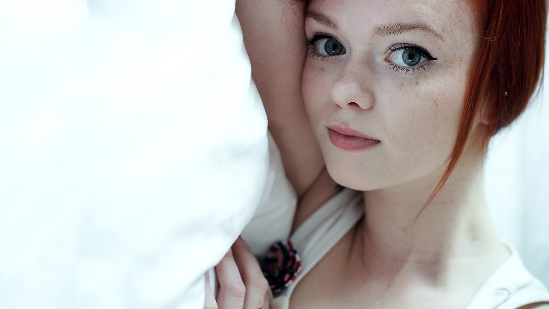 Suicide Girls, In Bed, Women, Redhead, Face, Blue Eyes, Freckles Wallpaper