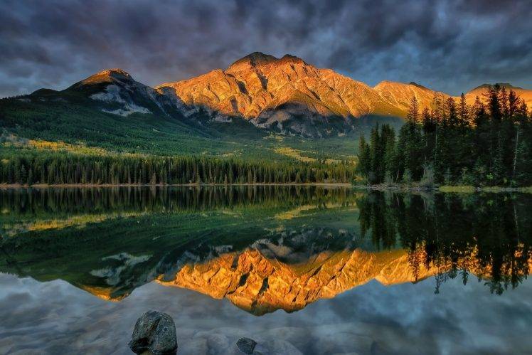 photography, Nature, Landscape, Lake, Mountains, Forest, Reflection, Clouds, Morning, Sunlight, Calm, Alberta, Canada HD Wallpaper Desktop Background