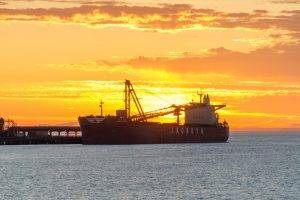landscape, Ship, Oil Tanker, Cranes (machine), Sea, Sky, Sunset, Clouds, Old Ship, Maersk, Hyundai