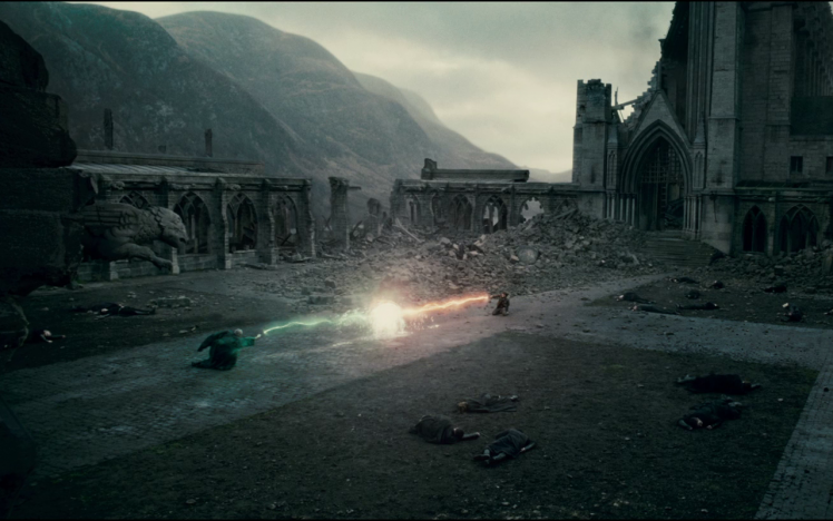 Harry Potter, Voldemort, Fighting, Magic, Hogwarts, Death, Battle At Hogwarts HD Wallpaper Desktop Background