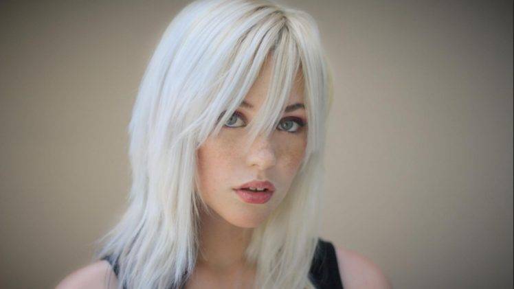 Devon Jade, White Hair, Freckles HD Wallpaper Desktop Background
