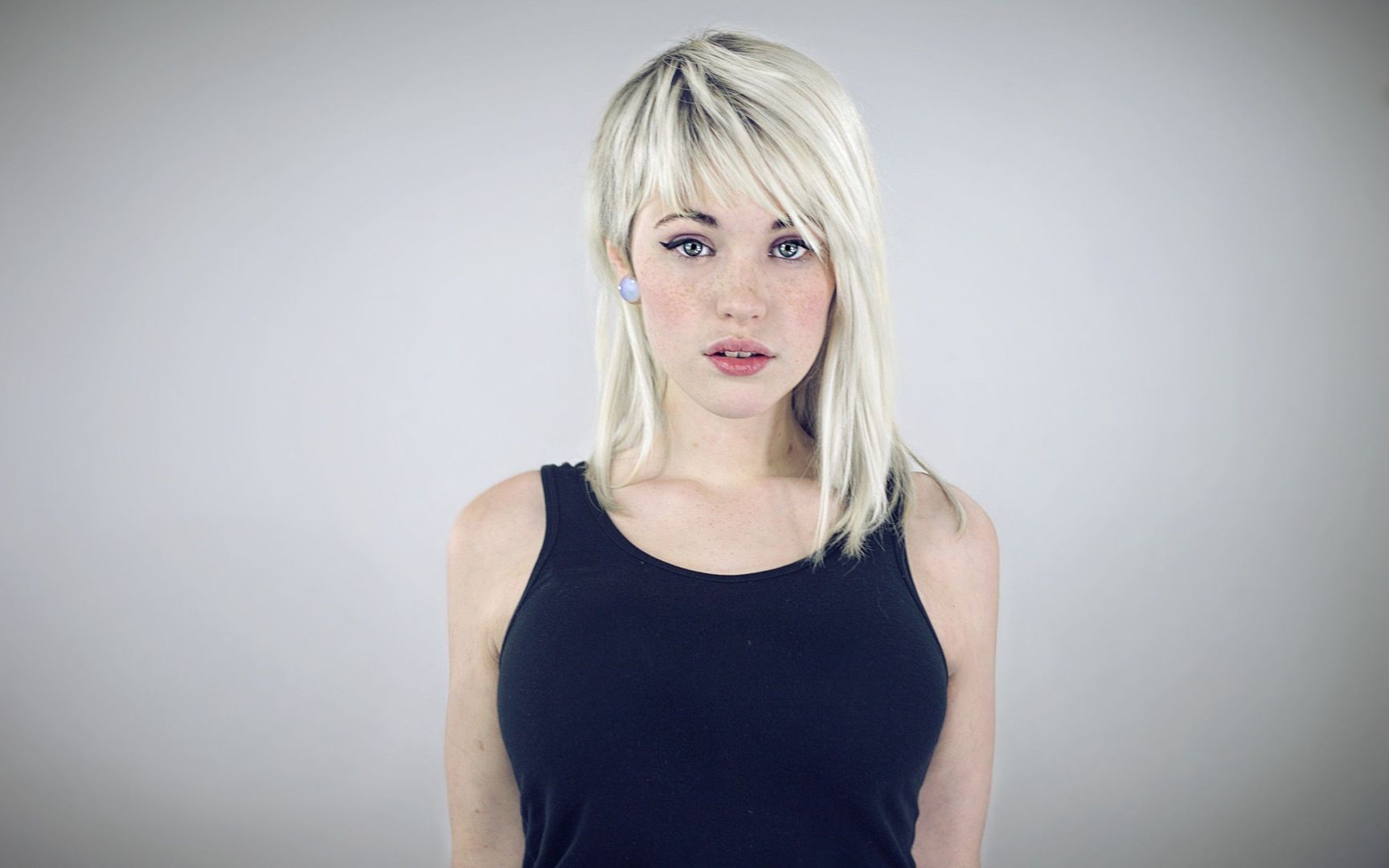 Devon Jade Wallpaper