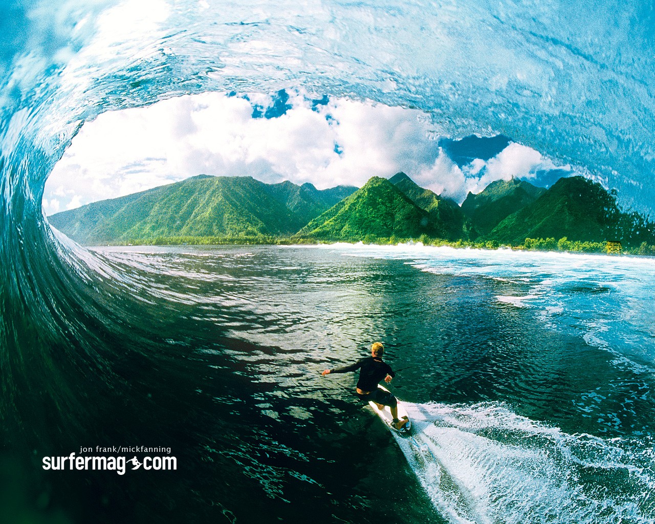 sea, Waves, Surfers Wallpaper
