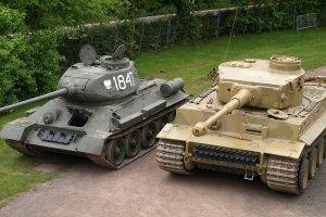 Tiger I, T 34 85