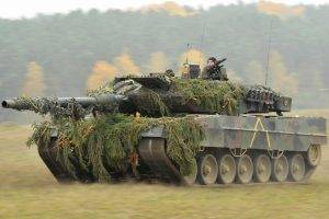 Leopard 2, Army