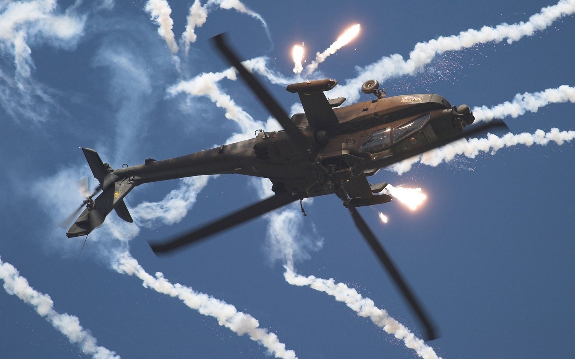 Boeing AH 64 Apache, Helicopters, AH 64 Apache, Airshows, Flares Wallpaper