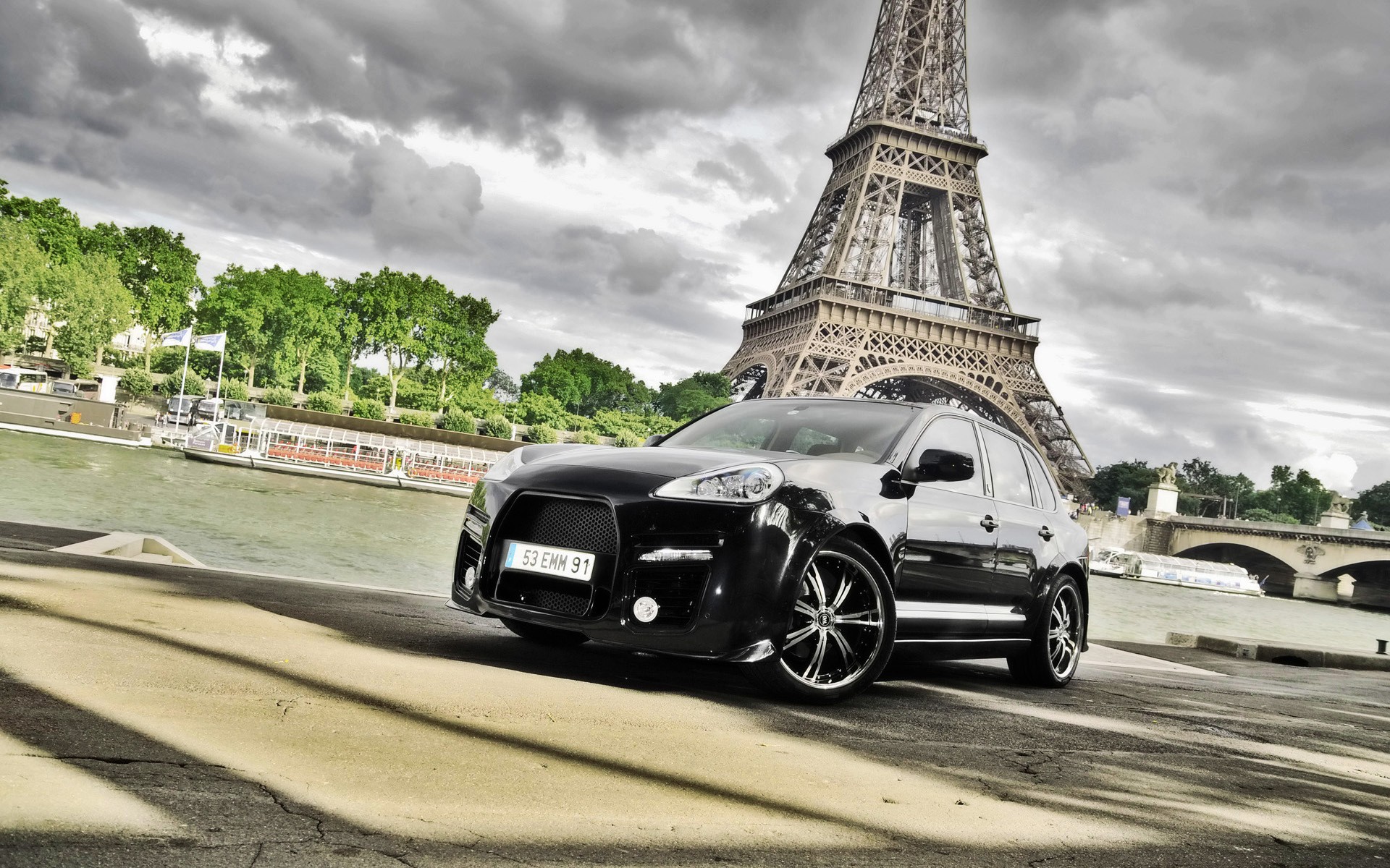 car, Paris, Water, Sky, Clouds, Porsche Cayenne, Eiffel Tower Wallpaper