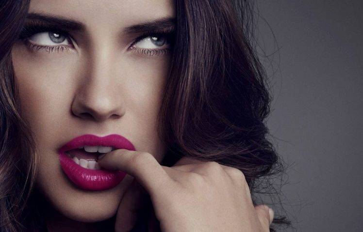 Adriana Lima, Victorias Secret, Brunette, Finger In Mouth HD Wallpaper Desktop Background