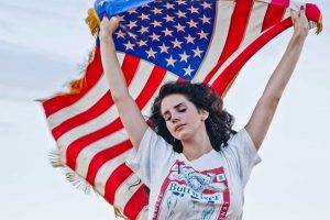 Lana Del Rey, Women, Flag