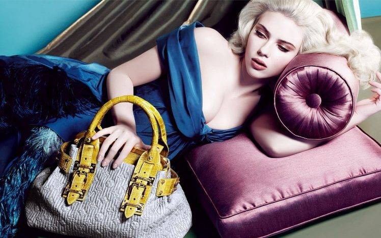 Scarlett Johansson HD Wallpaper Desktop Background
