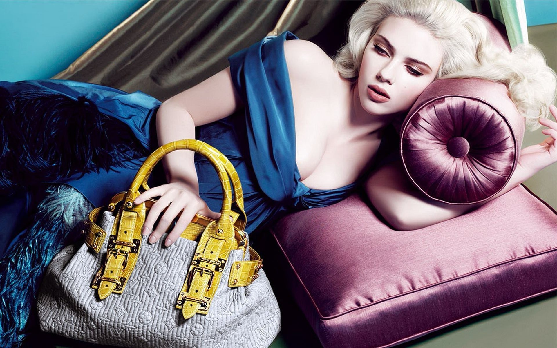 Scarlett Johansson Wallpaper