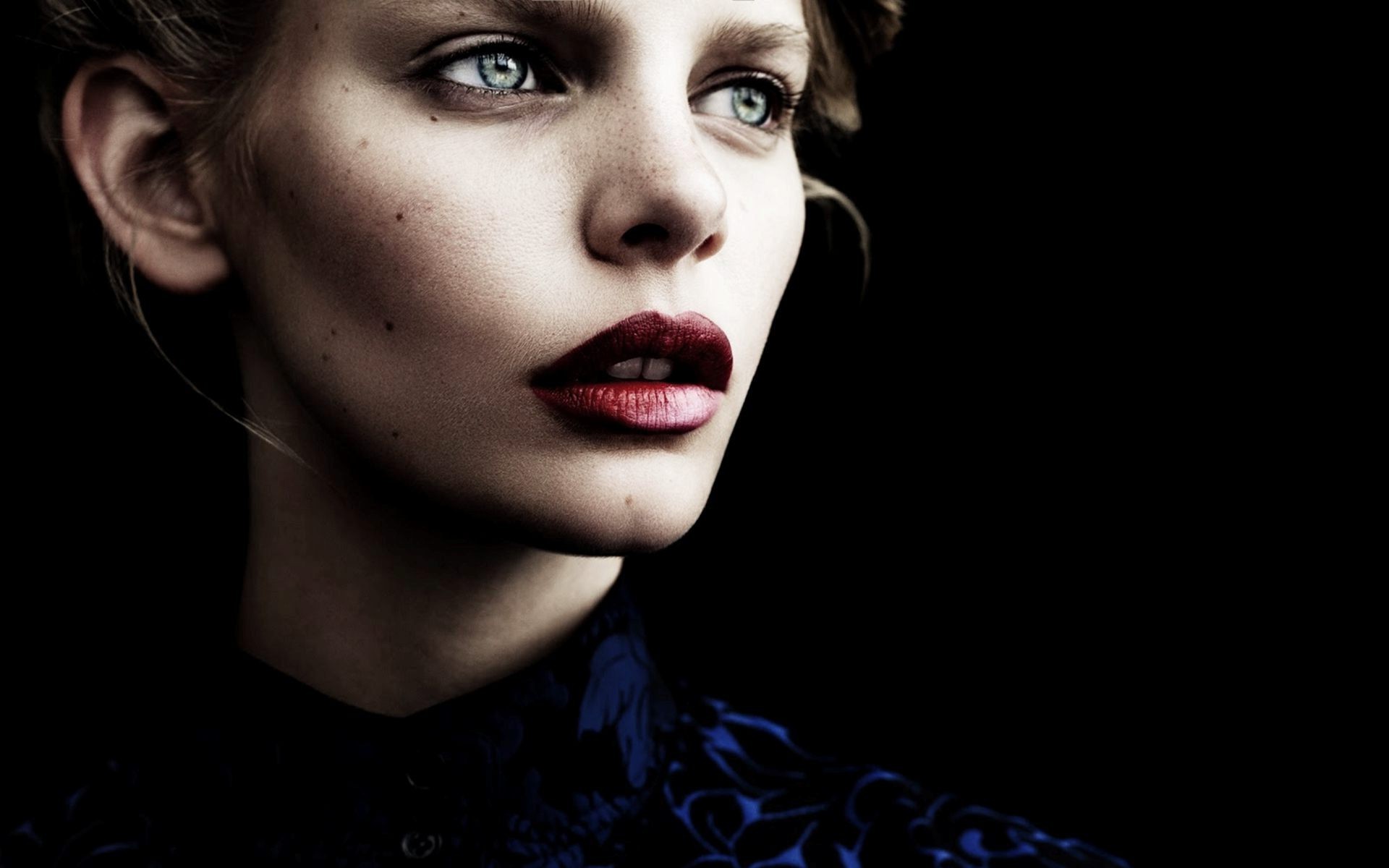Women Marloes Horst Blue Eyes Face Red Lipstick Blonde Dark