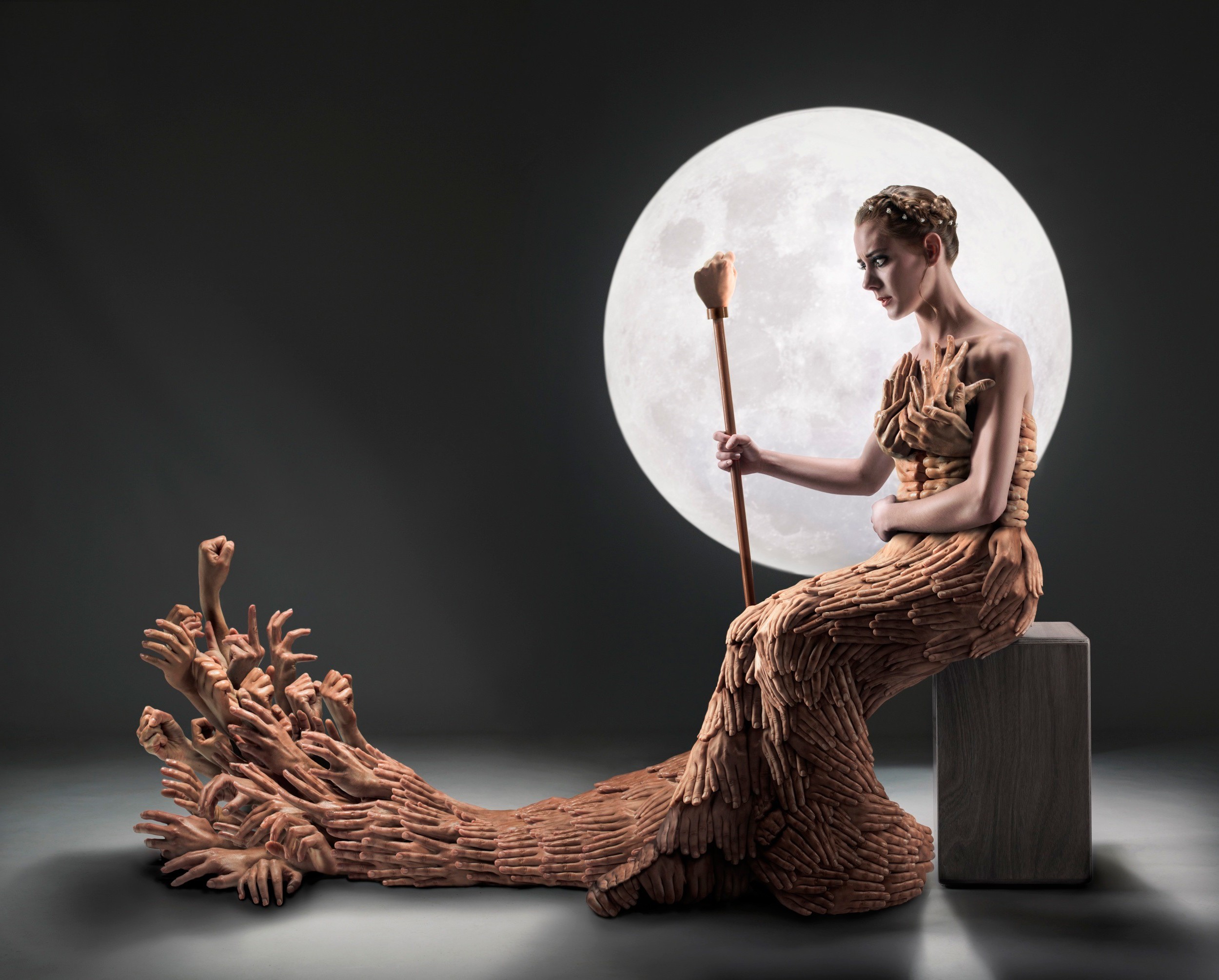 women, Model, Moon, Hand, Sculpture Wallpaper