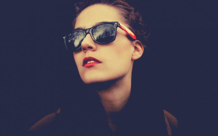 women, Looking Away, Red Lipstick, Sunglasses, Brunette HD Wallpaper Desktop Background