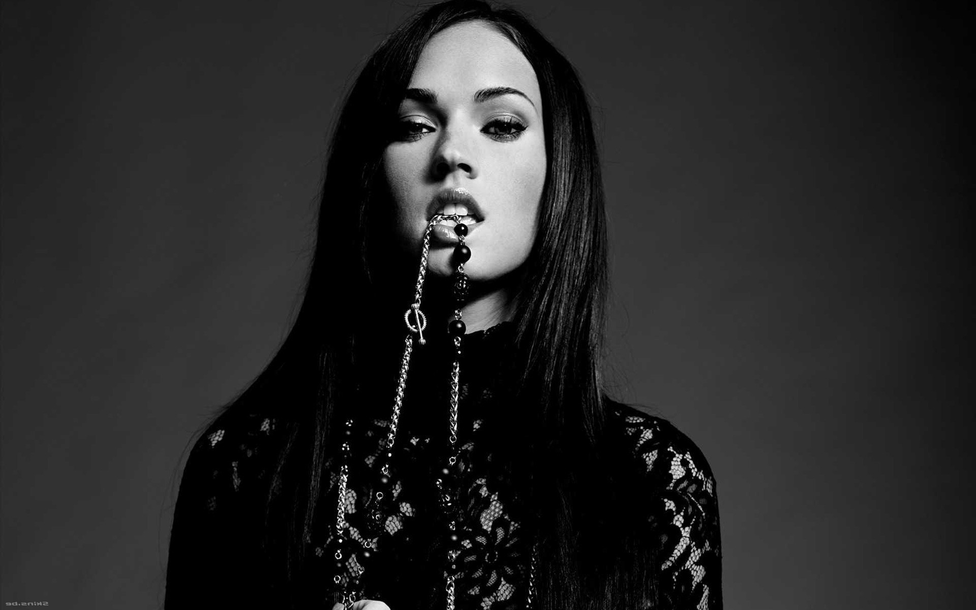 Megan Fox Wallpaper