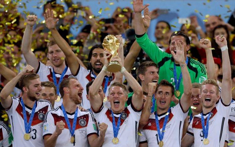 FIFA World Cup, Soccer, Sports, Germany, Bastian Schweinsteiger, André Schürrle, Sami Khedira, Arms Up HD Wallpaper Desktop Background