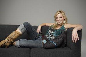 Katherine Heigl, Blonde, Jeans, Cowboy Boots, Couch