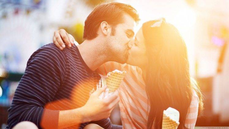 kissing, Ice Cream, Sunlight, Striped Clothing, Couple, Golden Hour HD Wallpaper Desktop Background