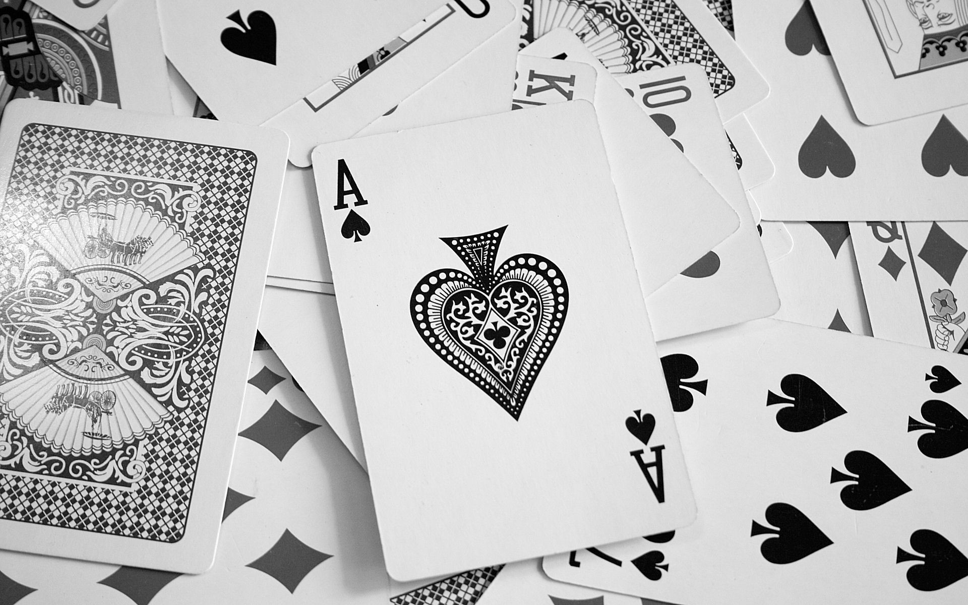 cards ace of spades monochrome Wallpaper