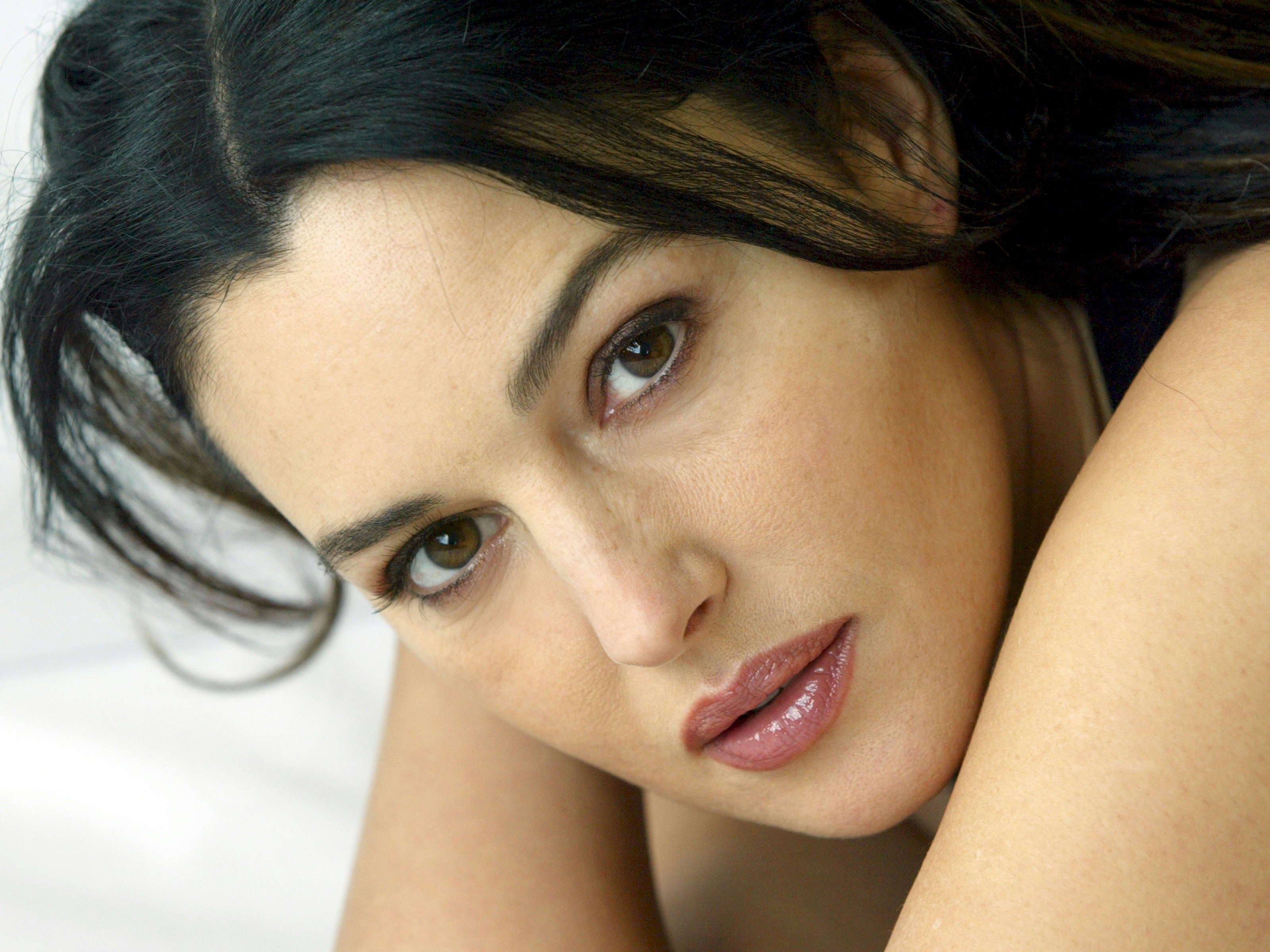 monica bellucci Wallpaper