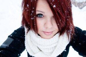 women winter redhead blue eyes