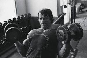 arnold schwarzenegger bodybuilding bodybuilder barbell dumbbells gyms exercising