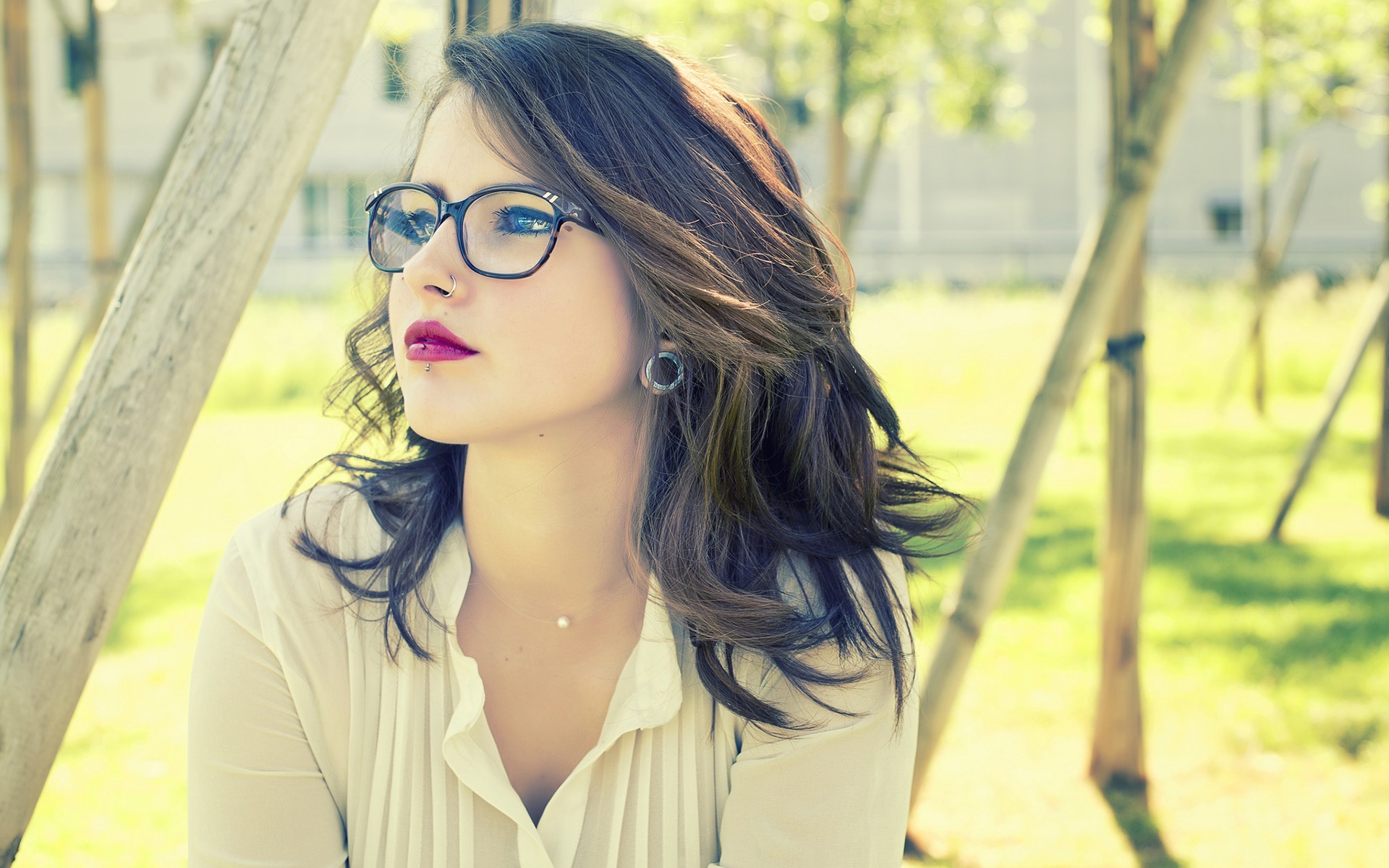 women brunette glasses Wallpaper