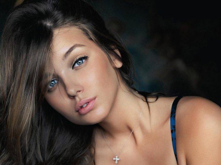 model brunette women face open mouth blue eyes daria konovalova HD Wallpaper Desktop Background