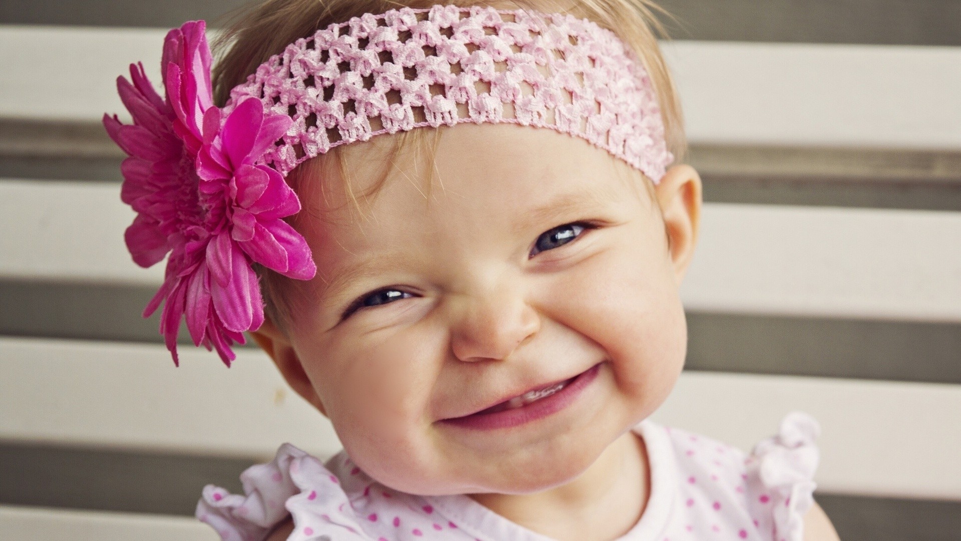children smiling Wallpaper
