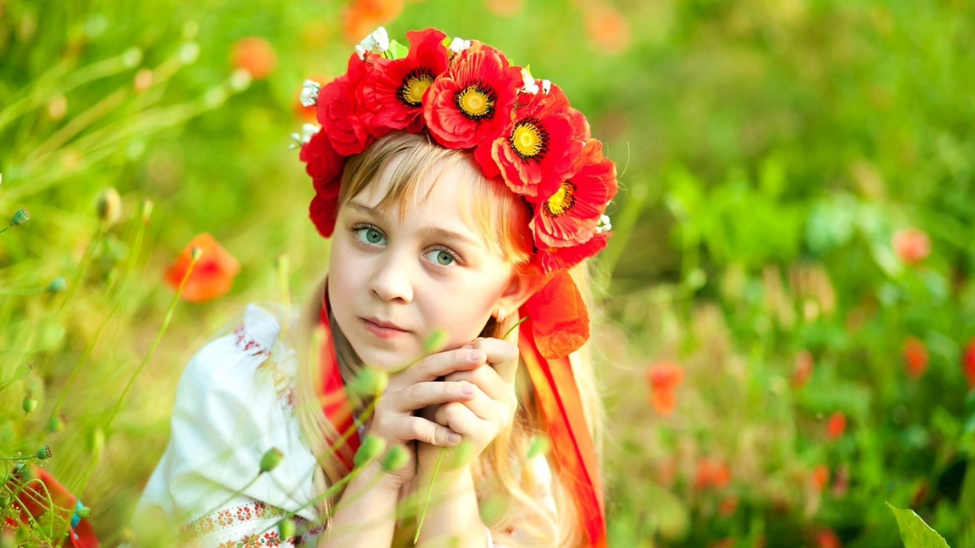 children flowers wreaths green eyes red flowers blonde bangs Wallpaper