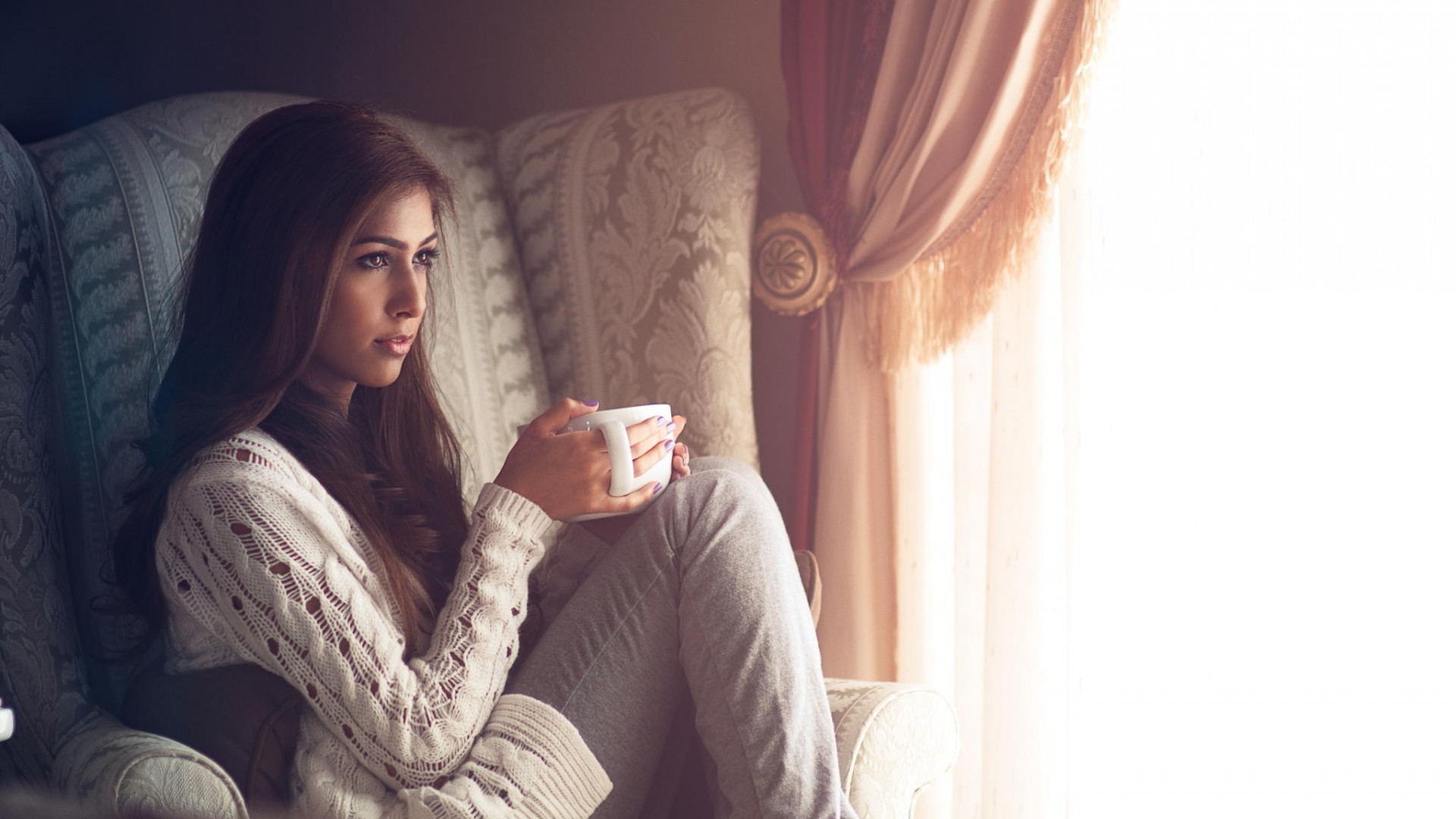 women Wallpaper