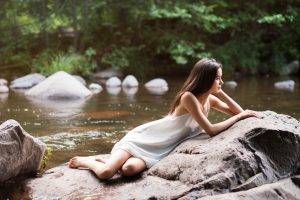 rock river barefoot white dress brunette profile