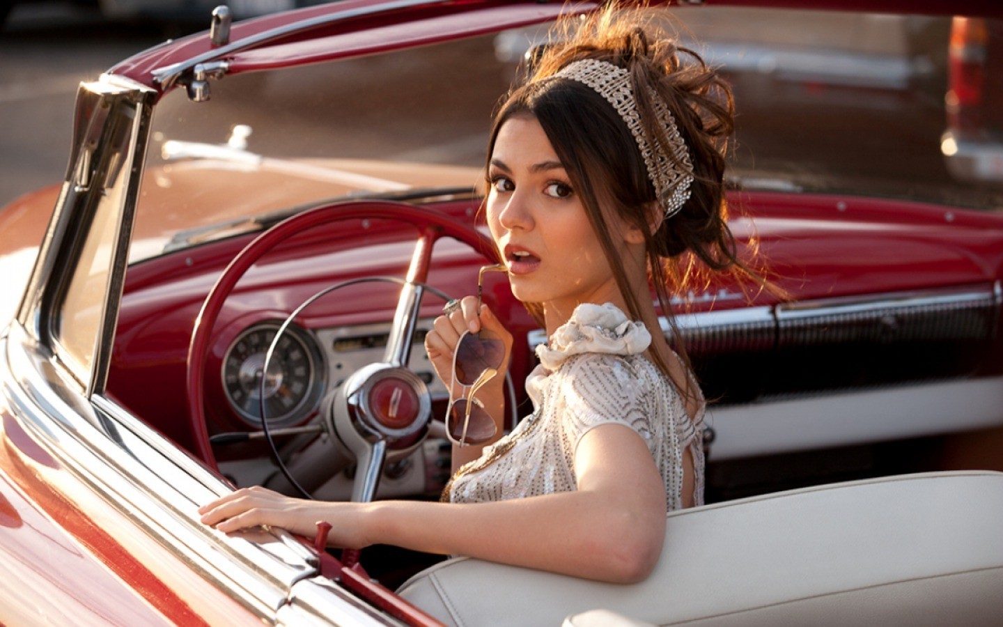 women victoria justice women with cars Wallpaper