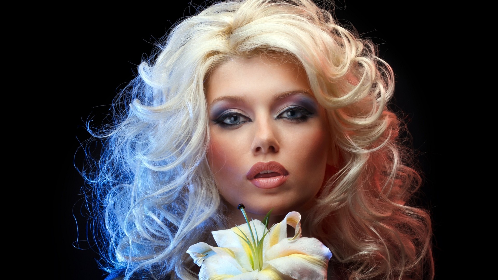 blonde blue eyes flowers Wallpaper