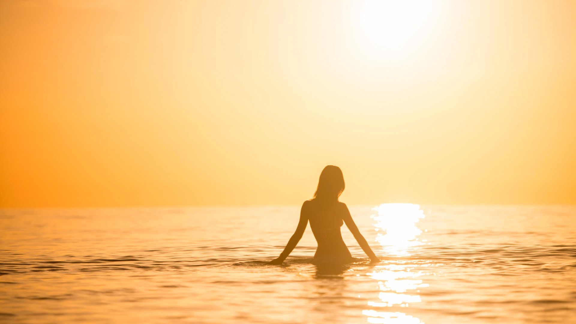 sea sunset women silhouette Wallpaper