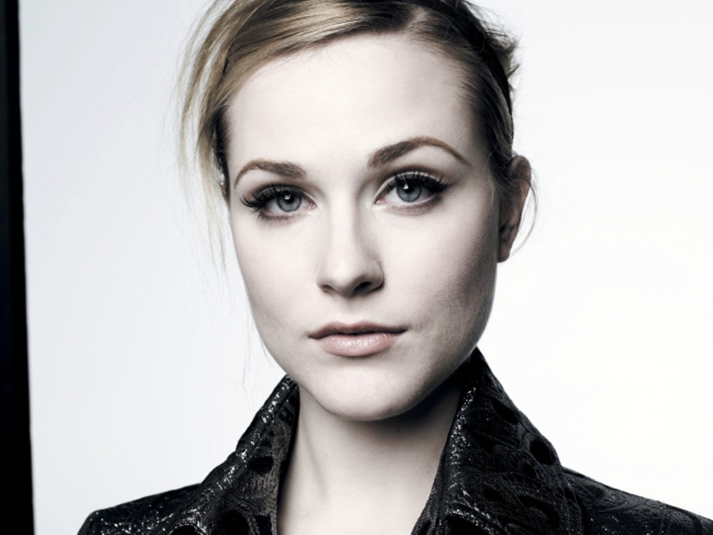 women Wallpaper