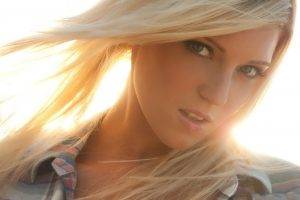 women model blonde eyes blue eyes natural lighting face open mouth